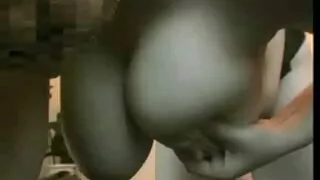 නත්තල් ගස ඉදිරිපිට මගුල් දෙකක්