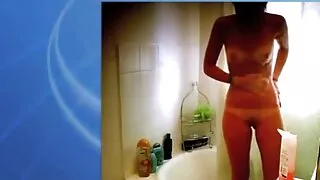 රළු ලිංගික ඇඳුම් කාමරය තුළ Orgasms සමග අවසන්