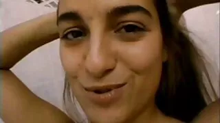 අසභ්ය ලෙවකෑමට හා ප්රීතිය සමග විලාප